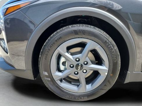 New 2026 Kia K4 FWD image 28