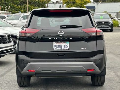 Used 2023 Nissan Rogue S AWD/4WD image 5