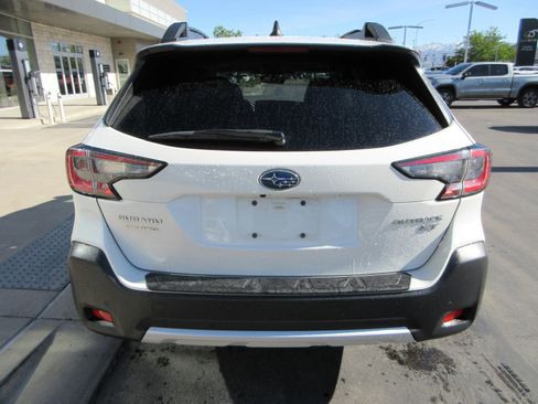 Used 2023 Subaru Outback Limited XT AWD/4WD image 7