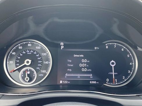 Used 2024 Genesis GV70 3.5T Sport AWD/4WD image 11