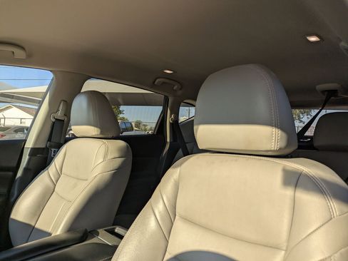 Used 2017 Nissan Murano S w/ Navigation Package image 13