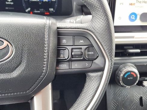 Used 2024 Toyota Tacoma TRD Off-Road image 29