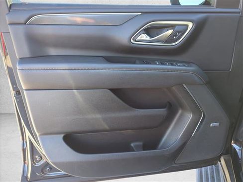 Used 2023 GMC Yukon AT4 w/ Technology Package image 7