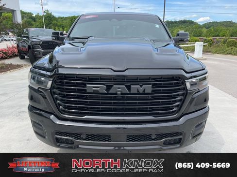 Used 2025 RAM 1500 Laramie w/ Night Edition AWD/4WD image 33
