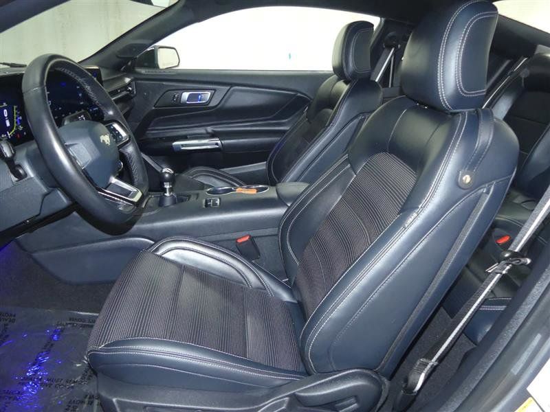 Used 2025 Ford Mustang GT Premium RWD image 24