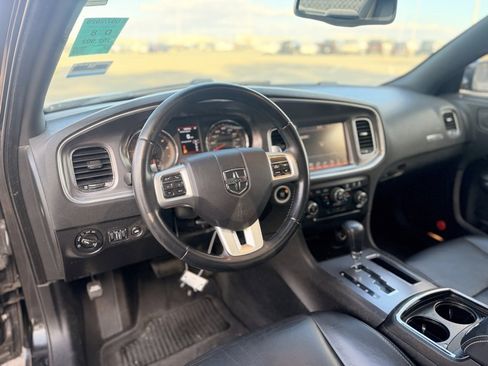 Used 2014 Dodge Charger R/T image 9