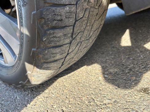 Used 2019 Subaru Ascent Touring w/ Popular Package #3 AWD/4WD image 27