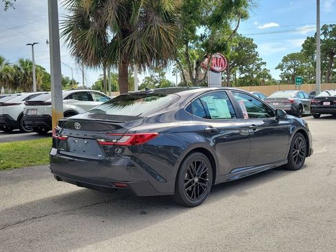 New 2026 Toyota Camry SE FWD image 4