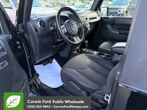 Used 2018 Jeep Wrangler Sport AWD/4WD image 11