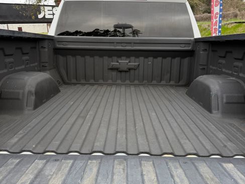 Used 2021 Chevrolet Silverado 1500 RST image 10