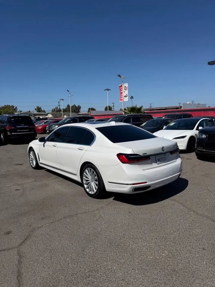 Used 2020 BMW 740i xDrive w/ Premium Package AWD/4WD image 3