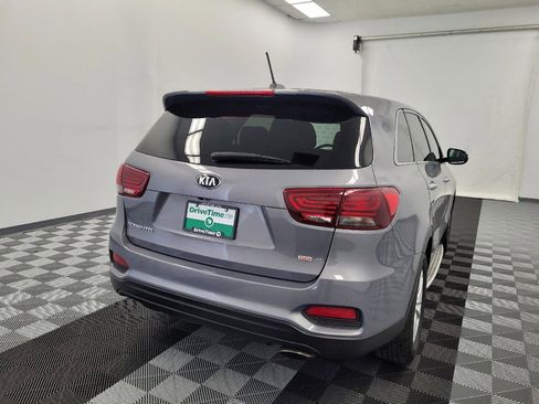 Used 2020 Kia Sorento LX FWD image 7