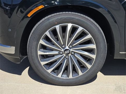 Used 2025 Hyundai Palisade Calligraphy image 7