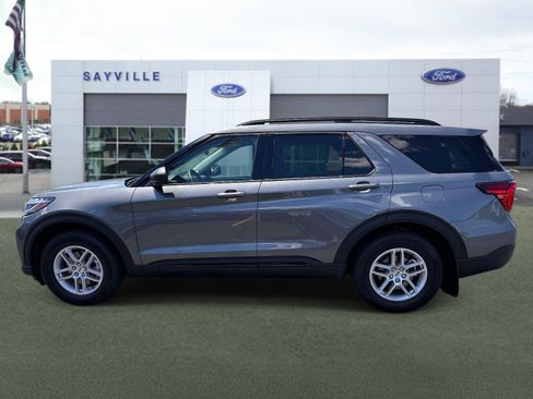 Used 2026 Ford Explorer Active AWD/4WD image 2