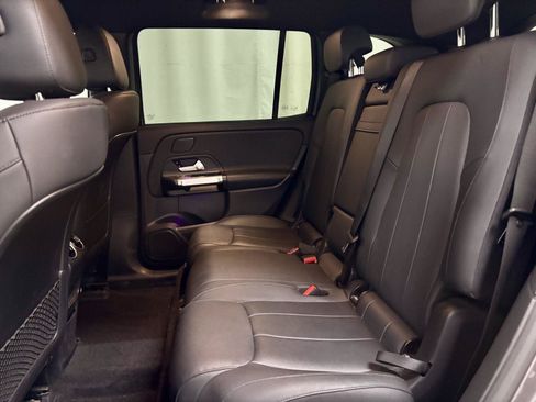 Used 2023 Mercedes-Benz EQB 300 4MATIC w/ Exclusive Package image 21