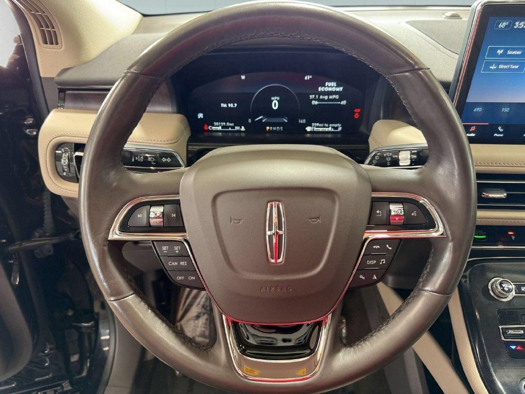 Used 2023 Lincoln Nautilus Reserve AWD/4WD image 19