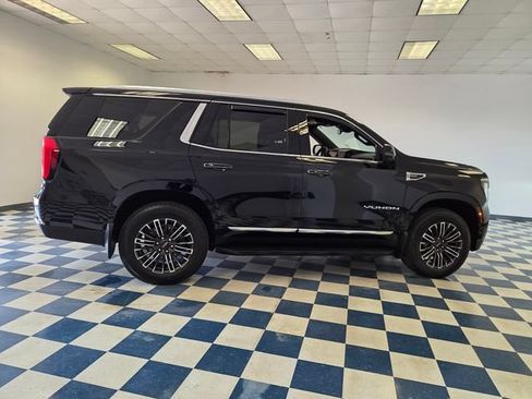 Used 2026 GMC Yukon Elevation AWD/4WD image 9
