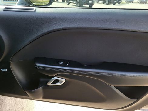 Used 2015 Dodge Challenger R/T Scat Pack w/ Scat Pack Appearance Package image 13