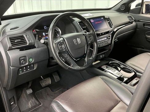 Certified 2023 Honda Ridgeline Black Edition image 17