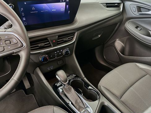 Used 2025 Buick Encore GX Preferred image 26