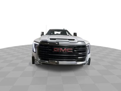 Used 2024 GMC Sierra 2500 Pro w/ Convenience Package