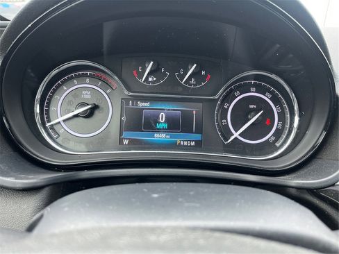 Used 2017 Buick Regal Sport Touring image 16