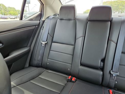 Used 2024 Nissan Sentra SR w/ SR Premium Package FWD image 13