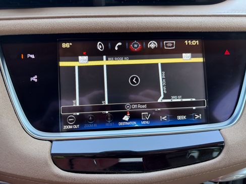 Used 2018 Cadillac XT5 Platinum w/ Driver Assist Package AWD/4WD image 22