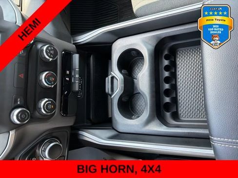 Used 2022 RAM 1500 Big Horn AWD/4WD image 25