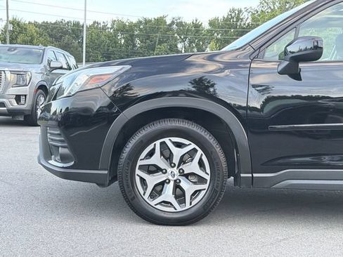 Used 2023 Subaru Forester Premium AWD/4WD image 15