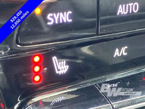 Used 2025 Buick Encore GX Avenir w/ Avenir Technology Package image 27