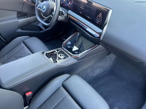 Used 2025 BMW X3 xDrive30i w/ Convenience Package image 17