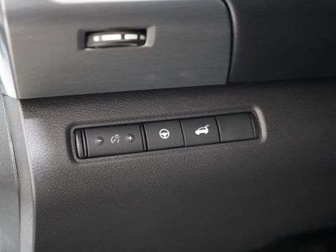 Used 2024 Nissan Pathfinder SL image 20