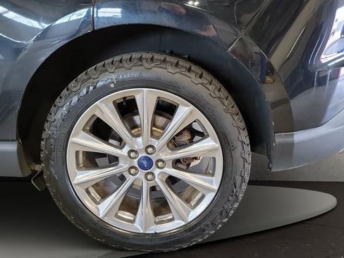 Used 2018 Ford Edge Titanium w/ Canadian Touring Package AWD/4WD image 25