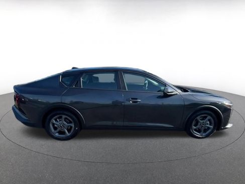 Used 2025 Kia K4 LXS image 16