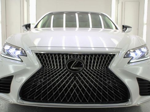 Used 2018 Lexus LS 500 w/ Luxury Package RWD image 27