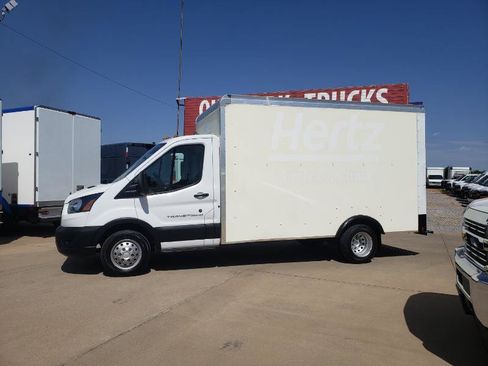 Used 2022 Ford Transit 350 DRW RWD image 2