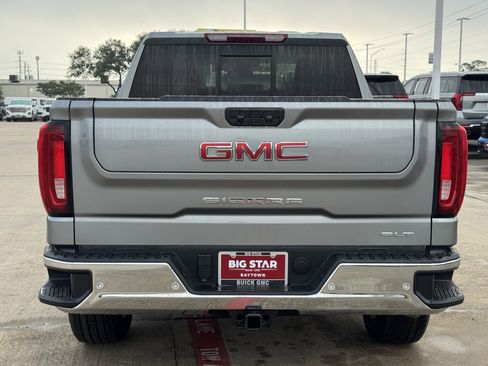 New 2026 GMC Sierra 1500 SLT RWD image 8