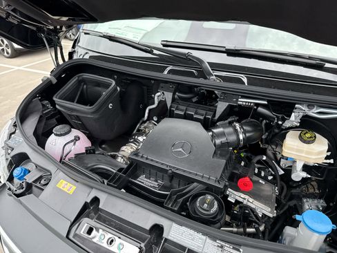 New 2025 Mercedes-Benz Sprinter 2500 image 29
