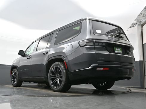 New 2026 Jeep Grand Wagoneer Summit AWD/4WD image 14