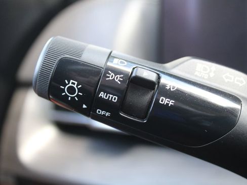 Used 2024 Kia Carnival SX FWD image 39
