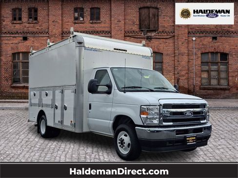 Used 2026 Ford E-350 and Econoline 350 Super Duty w/ Power Equipment Group image 1