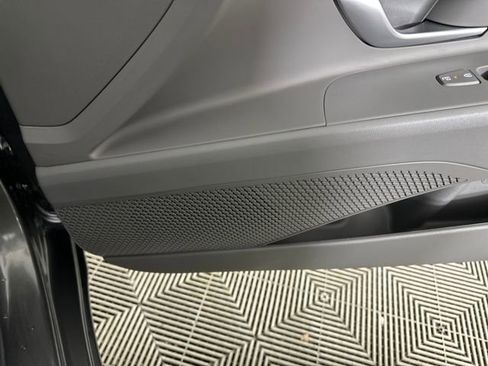 Certified 2025 Hyundai Elantra SE w/ Cargo Package image 29