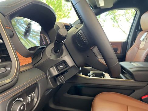 New 2024 RAM 2500 Limited image 44