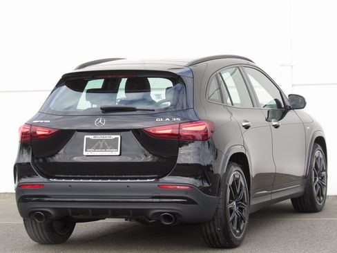 New 2025 Mercedes-Benz GLA 35 AMG 4MATIC image 6