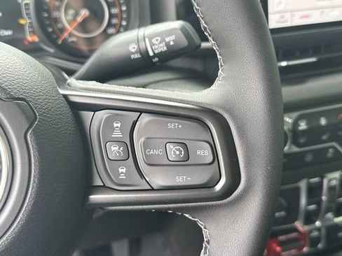 New 2026 Jeep Gladiator Sport AWD/4WD image 23