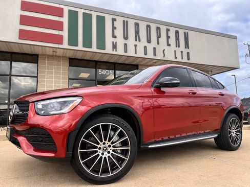 Used 2020 Mercedes-Benz GLC 300 4MATIC Coupe image 1