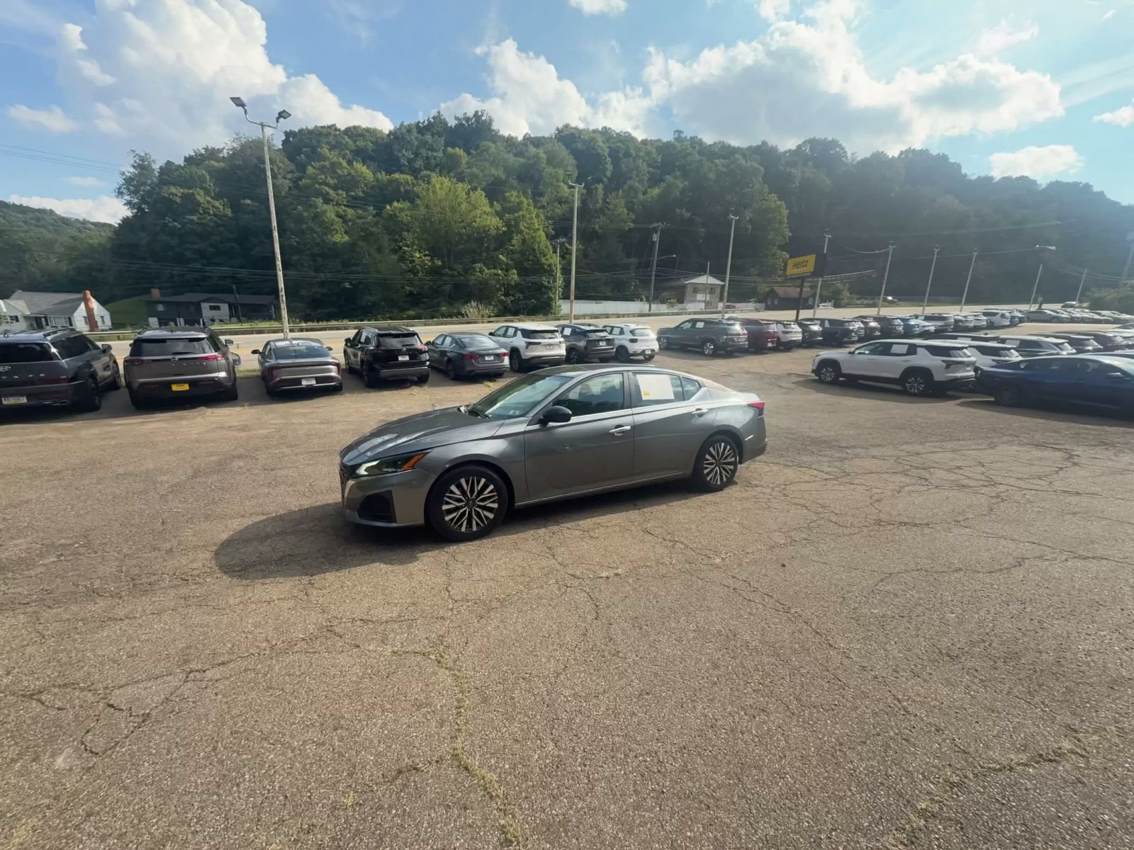 Used 2026 Nissan Altima 2.5 SV FWD image 6