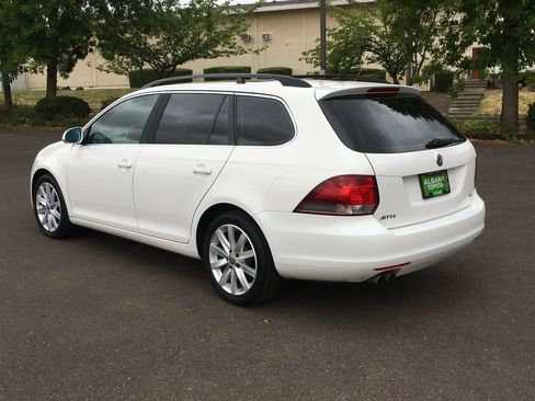 Used 2013 Volkswagen Jetta TDI FWD image 4