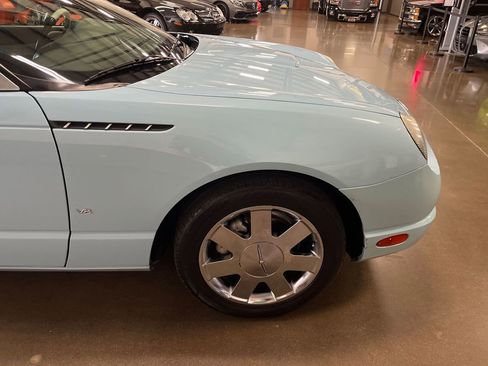 Used 2003 Ford Thunderbird image 68